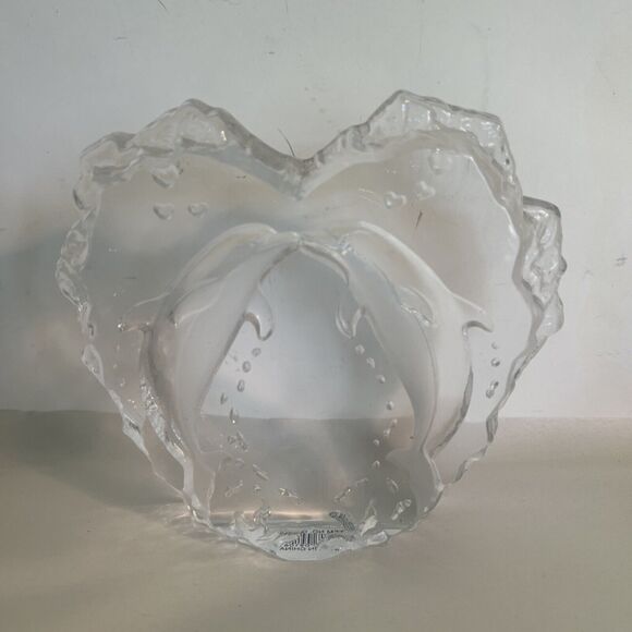 Two Dolphins Kissing Heart Laser Etched Crystal Clear See Through Ocean Sea - Picture 2 of 16